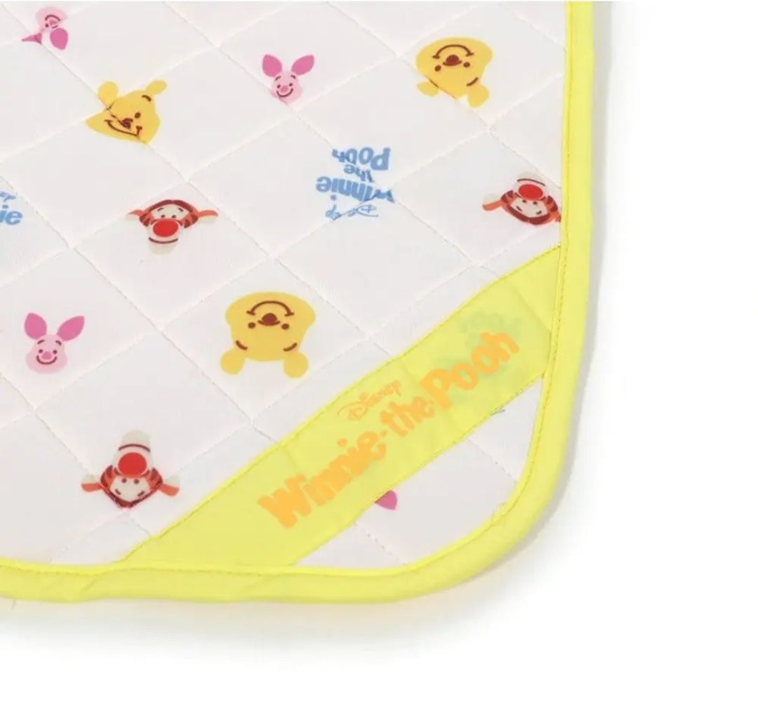 Pet Paradise Disney Winnie the Pooh Cool Mat s size 48*40cm