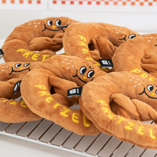 Biteme Pretzel tug Toy